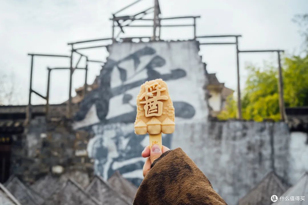 一座靠海的宝藏小城，有绝美的日出，还是「顶流作家」的灵感源泉