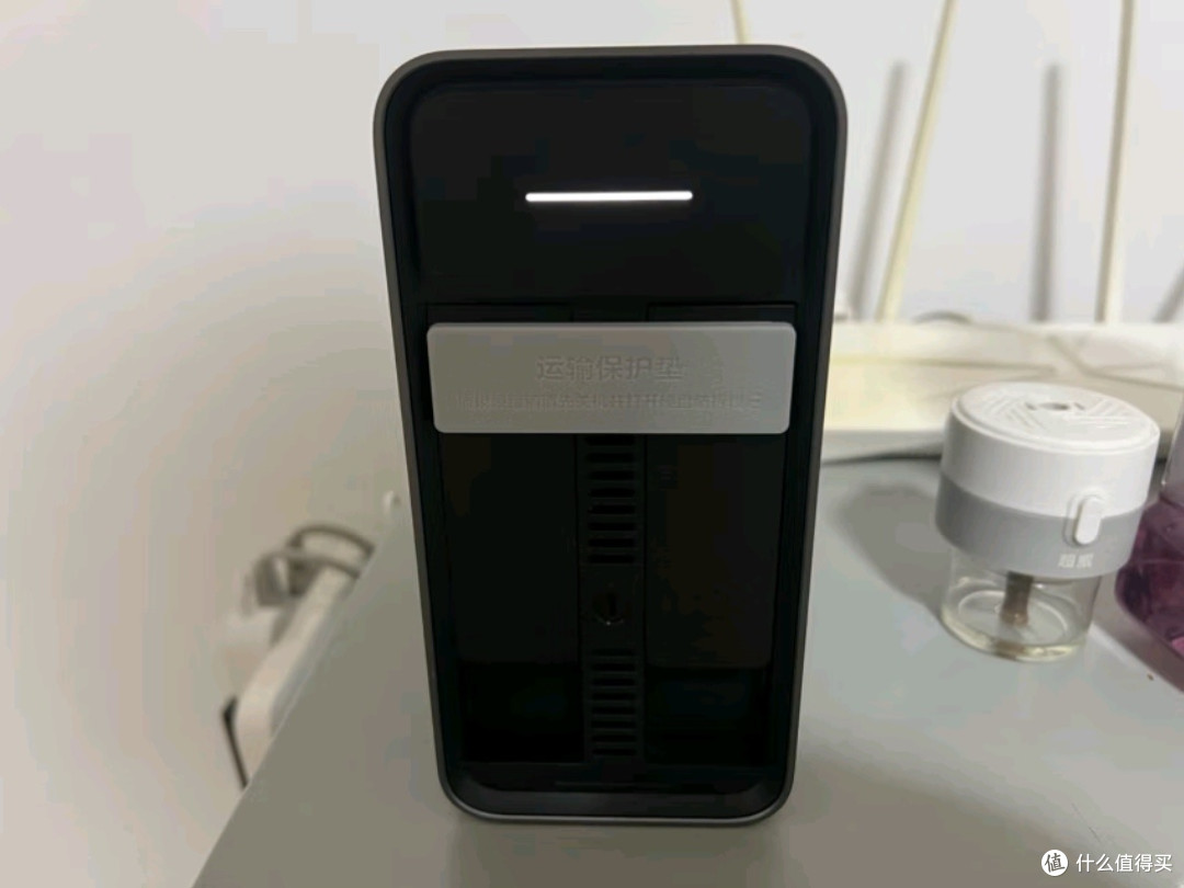 华为家庭存储8TB :打造您的私人云宇宙,让记忆与数据自由翱翔