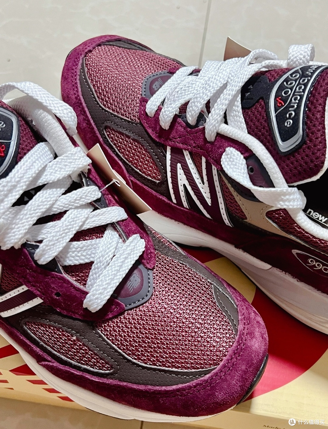 酒红色，复古风——New Balance 990 v6