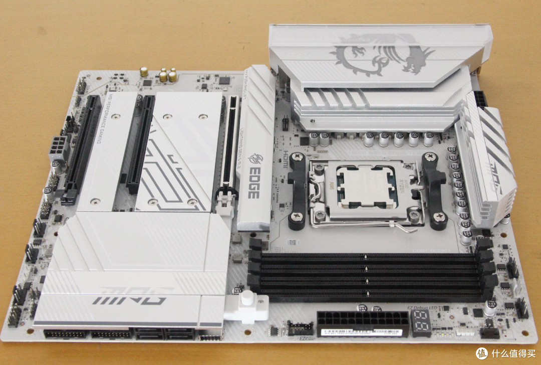“9700X以下老娘看不上!只是陪你玩玩”B850刀锋钛配变态9600X
