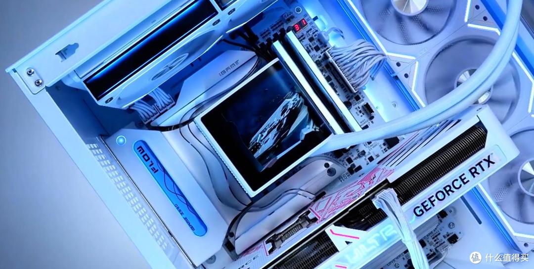 七彩虹 iGame Z890 FLOW，开箱测试+装机体验