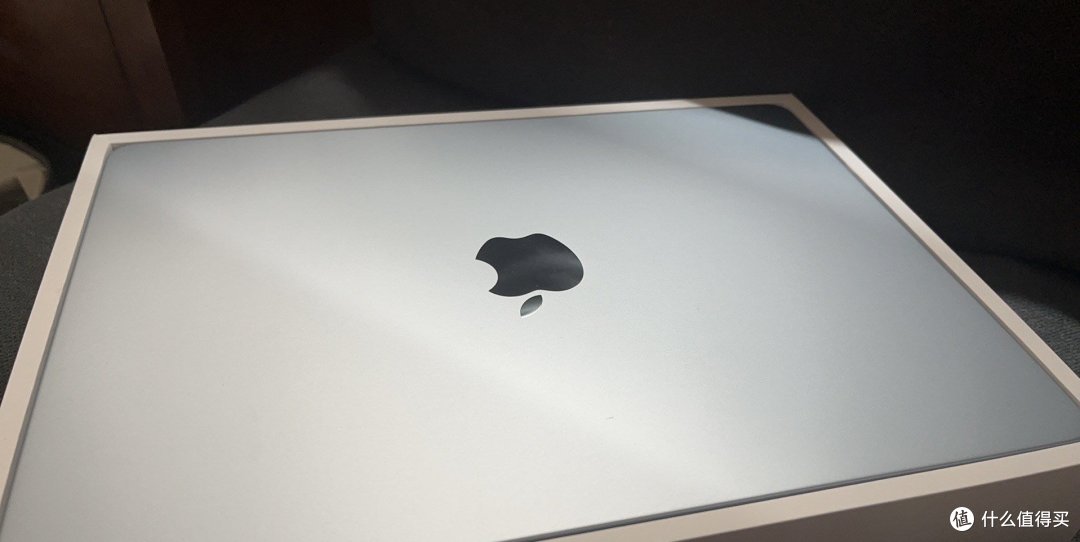 真香警告，5799元抢到几年前还卖一万多的MacBook，牙膏挤爆了！