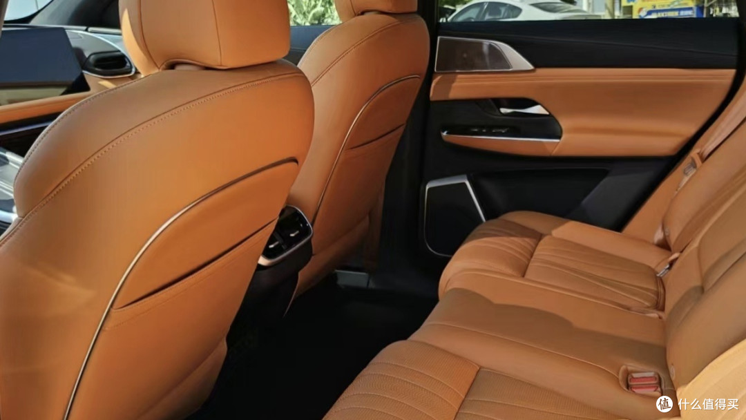 25万预算买纯电SUV？小鹏G9 vs Model Y vs 蔚来ES6 选哪个？