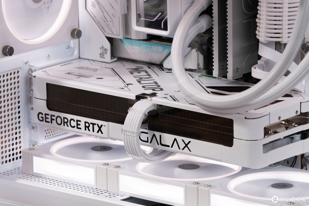 爱国者星璨岚+ROG STRIX B860-G+影驰 RTX 5080 金属大师装机分享