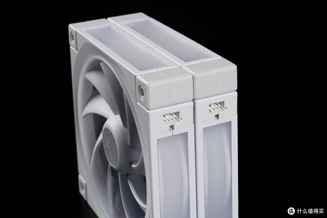 爱国者星璨岚+ROG STRIX B860-G+影驰 RTX 5080 金属大师装机分享