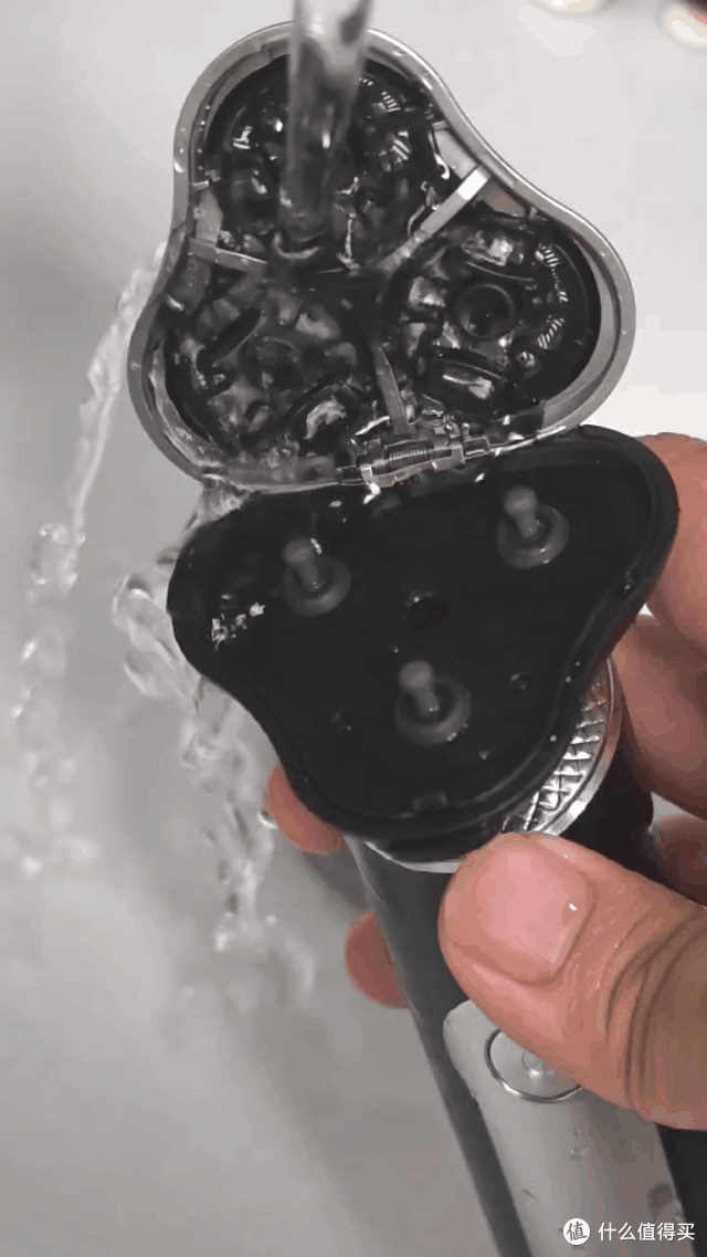 未野MAX剃须刀开箱测评!三层3D刀头,颠覆传统剃须体验