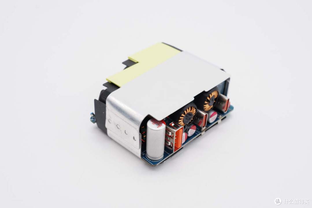拆解报告:PHILIPS飞利浦100W 2C1A氮化镓快充充电器DLP3207B/93