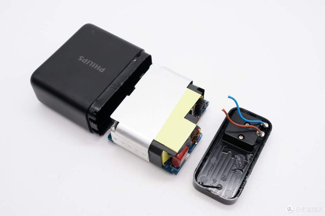 拆解报告:PHILIPS飞利浦100W 2C1A氮化镓快充充电器DLP3207B/93