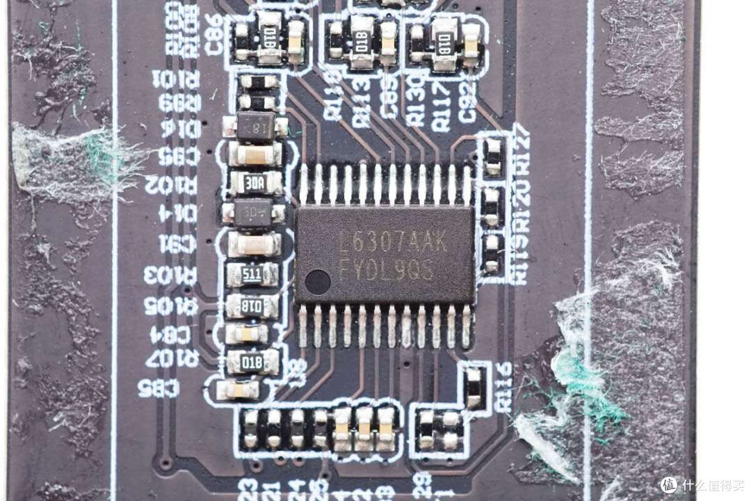 拆解报告:拯救者PB9 170W 24000mAh游戏本快充移动电源LPB9