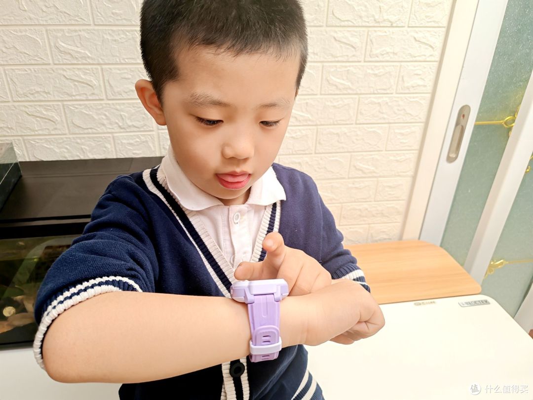 REDMI儿童电话手表深度测评:孩子成长的贴心伴侣