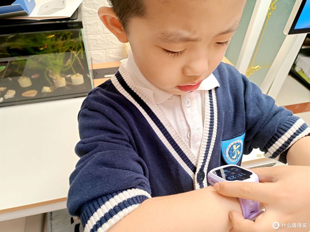 REDMI儿童电话手表深度测评:孩子成长的贴心伴侣