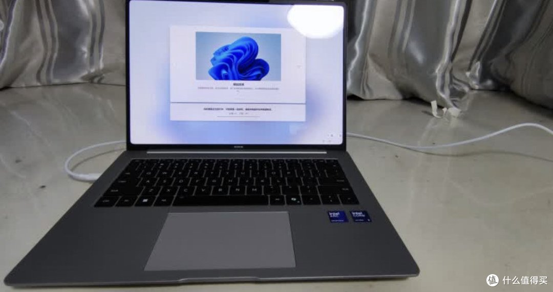 荣耀MagicBook Pro 14 AI轻薄笔记本 国补价格优惠超长续航。