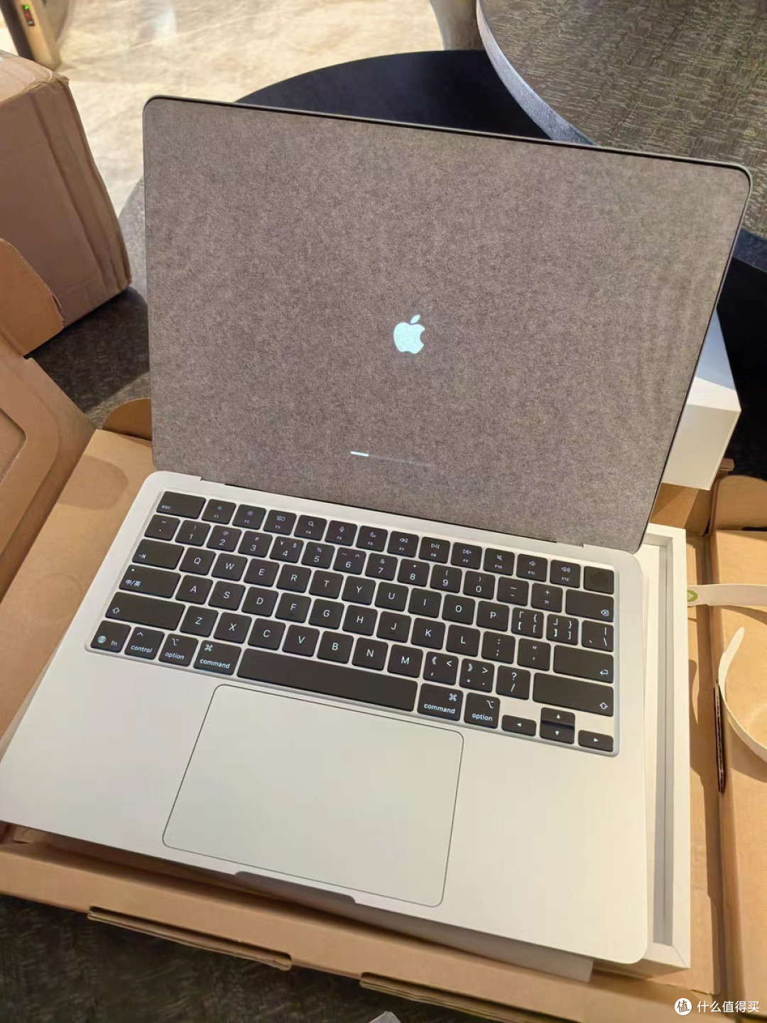 万元电脑性能过剩?看看这台“劳模”MacBook Air 2025款