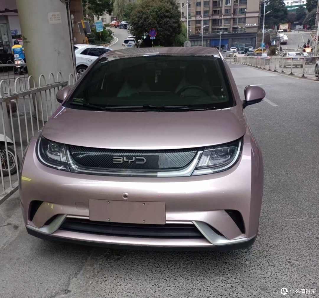 十万预算也能开上智能小车?比亚迪海豚2025款来了