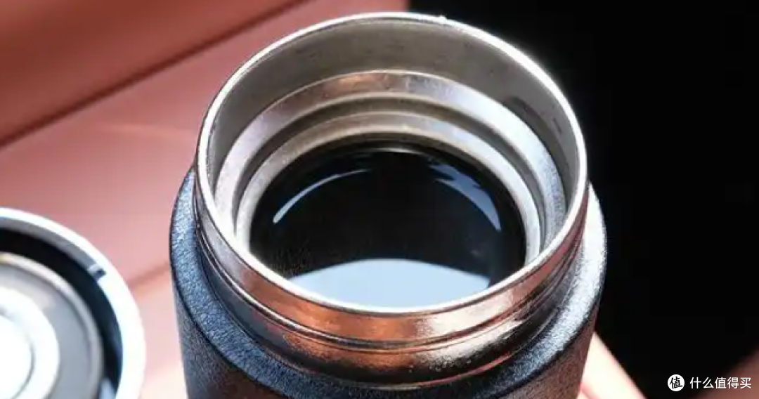 宫菱钛保温杯:重新定义饮水体验,欧盟认证安全无毒