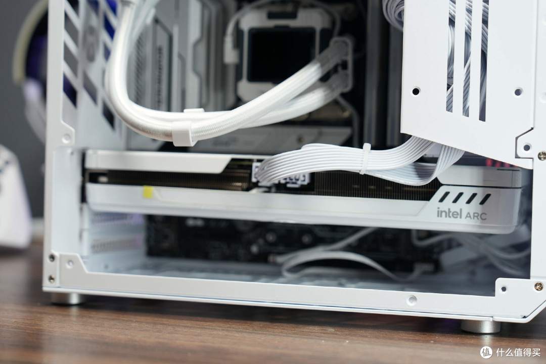 3I小钢炮,230F+铭瑄B580+机械大师C28装机