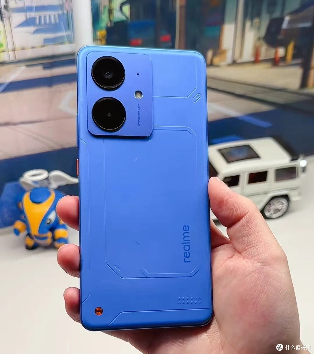真我 Neo7 SE：7000mAh 大电池 + 80W 快充，开启续航新纪元！