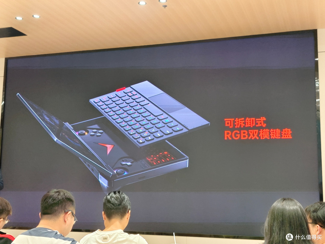 EVA限量联动！OneXPlayer G1 mini游戏本＆游侠X1 Pro双机上市