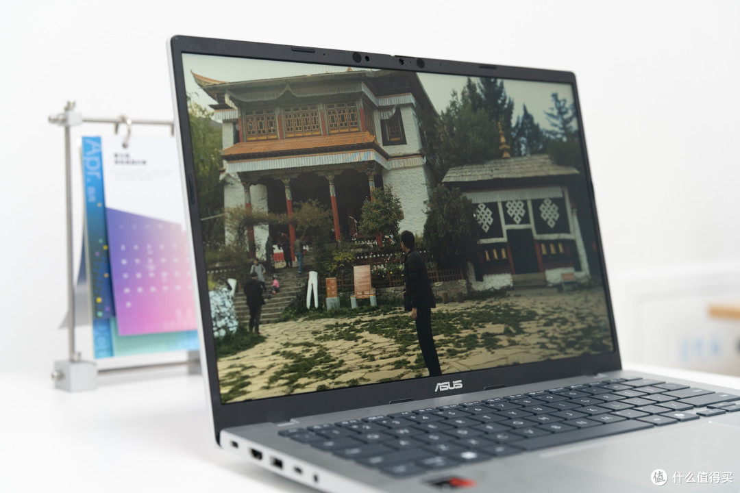 骁龙AI PC,我的智能办公搭子:华硕无畏14 AI版 2025