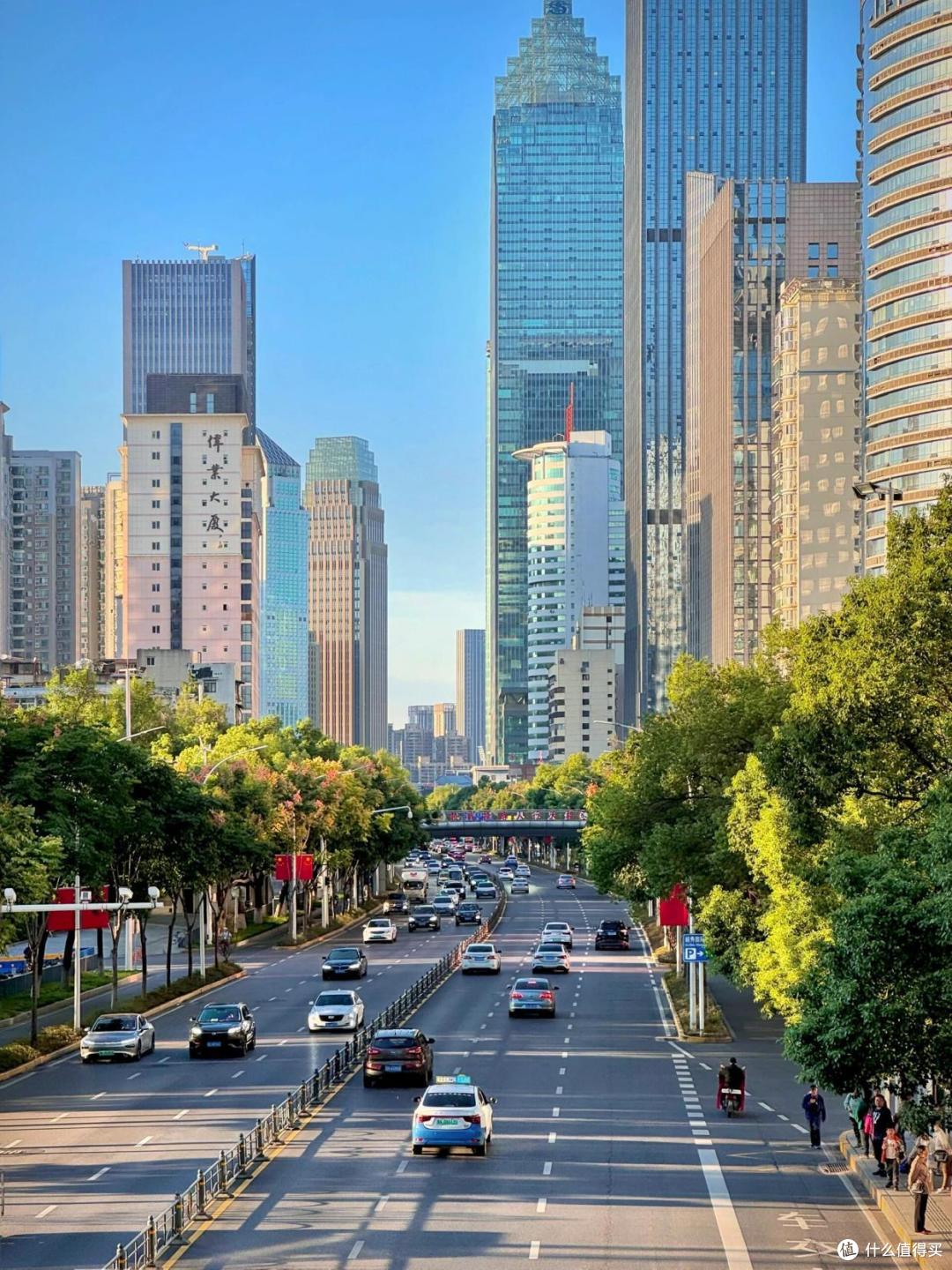 现在高价卖掉房子的人,都将后悔?中央定调,2025年楼市将暴涨?