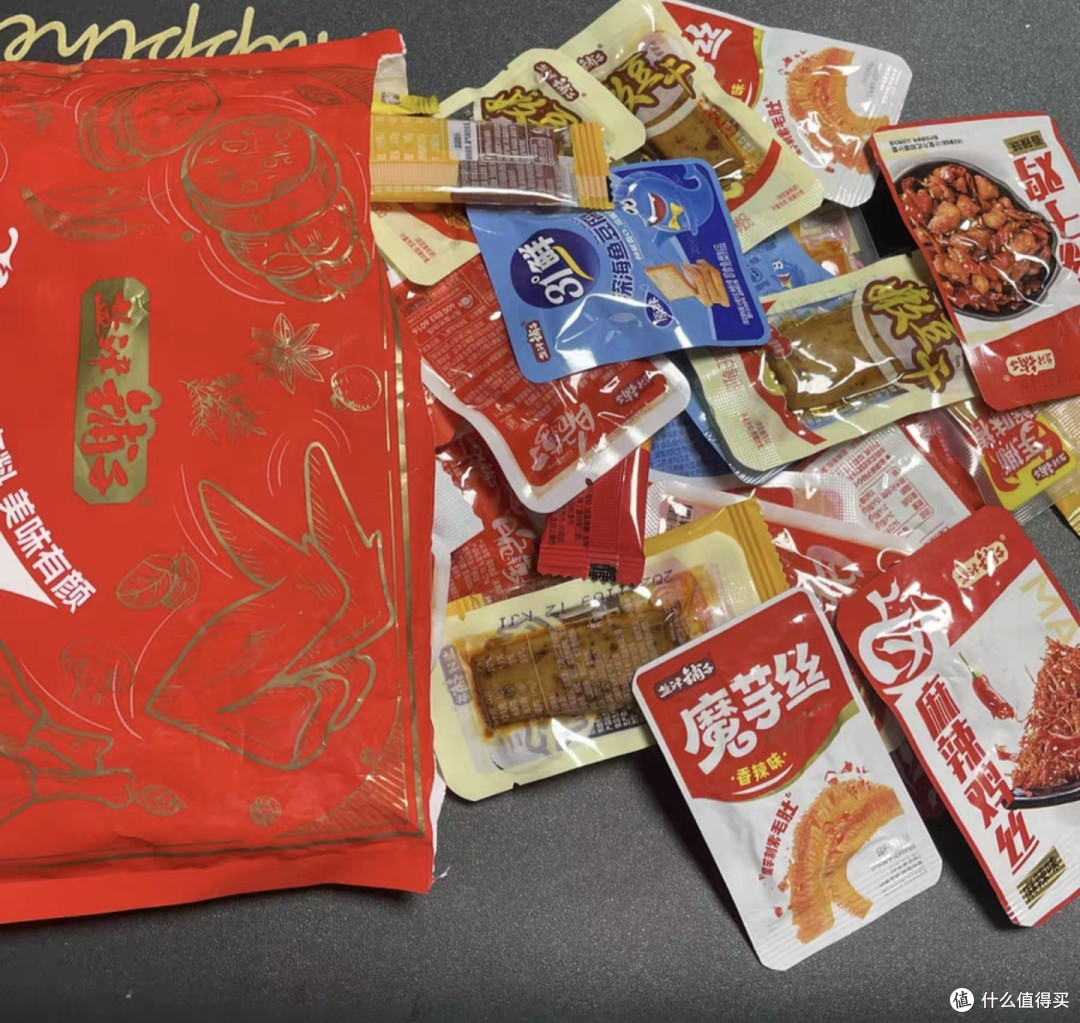 盐津铺子零食大礼包,吃货们的福音