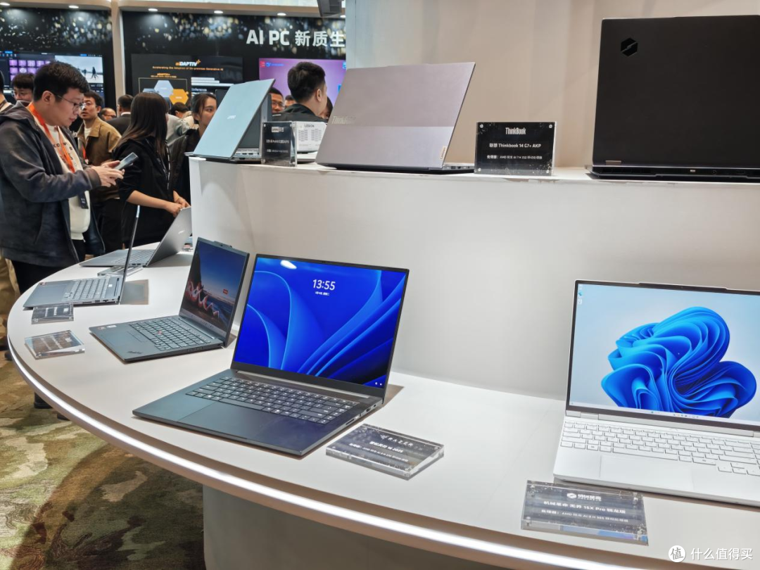 从创作到娱乐,AI PC如何重塑生活?AMD用一场峰会给出答案
