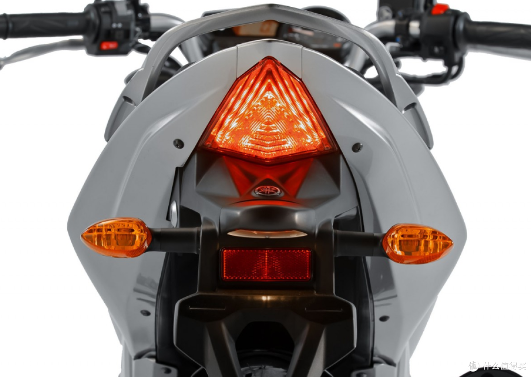 雅马哈YS 250 Fazer Blue Flex 2013摩托车 经典的街车