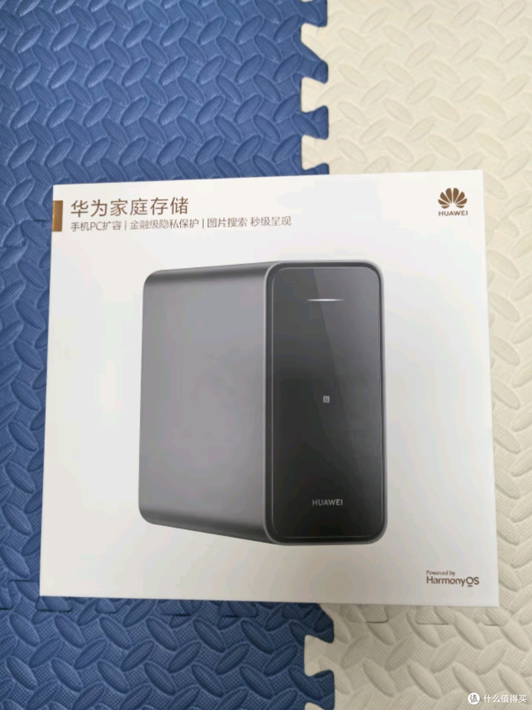 华为家庭存储8TB 手机一碰扩容：打造家庭数字生活的私密云端