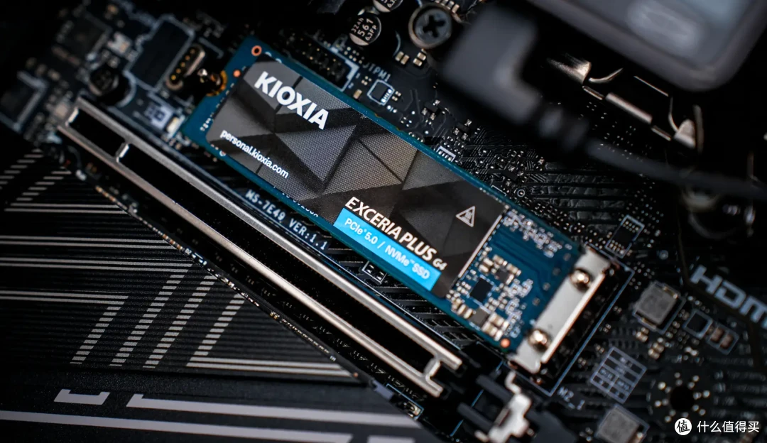 平民级的PCIe5.0固态体验如何？铠侠EXCERIA PLUS G4上手实测
