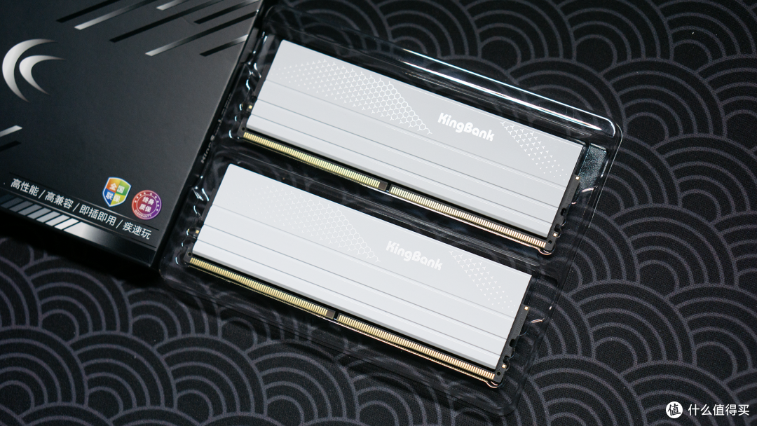 金百达DDR5 6800MHz 24GBx2内存，助力中端显卡玩转DS 70B大模型