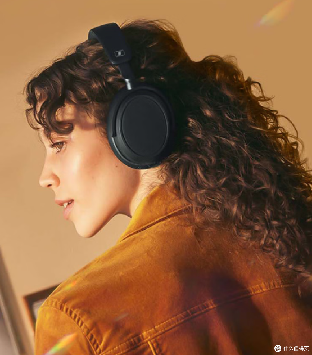 Sennheiser ACCENTUM Plus：轻盈舒适，续航强劲的耳机新体验