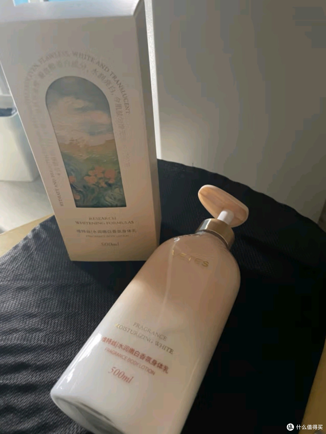维特丝（vetes）美白身体乳：秋冬肌肤的滋养秘籍