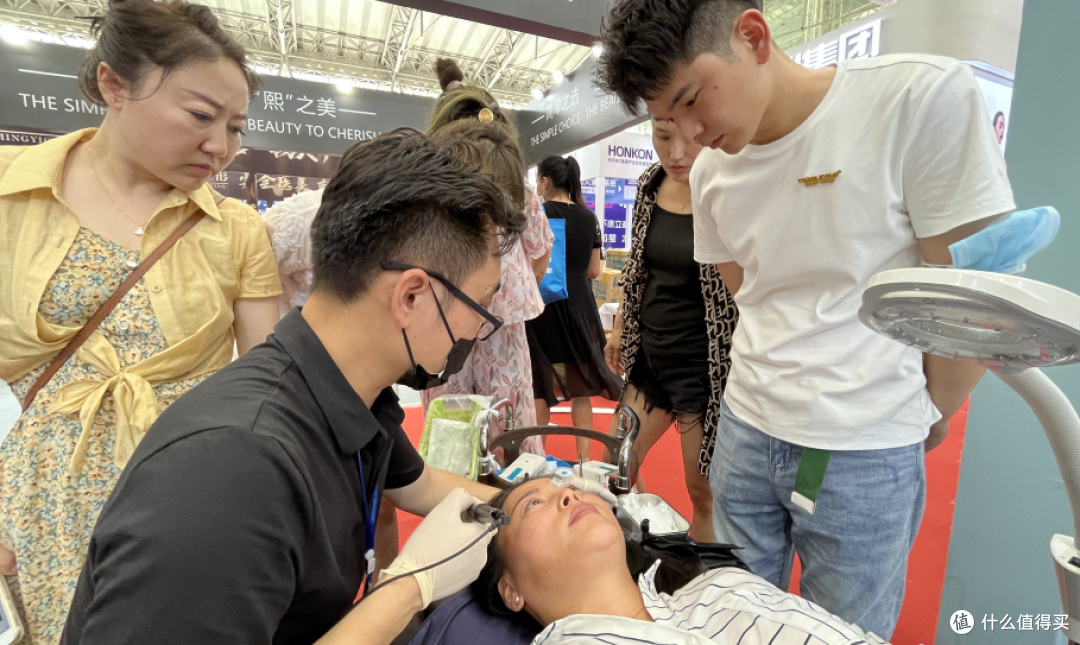 纹绣色料选购指南:如何为您的客户选择最安全、最持久的色料?