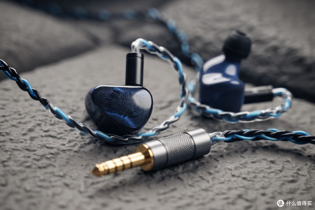 HiFi TWS厂的首款有线耳机？米傲乐“寒武纪”