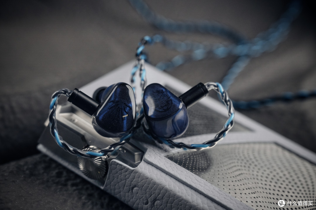 HiFi TWS厂的首款有线耳机？米傲乐“寒武纪”