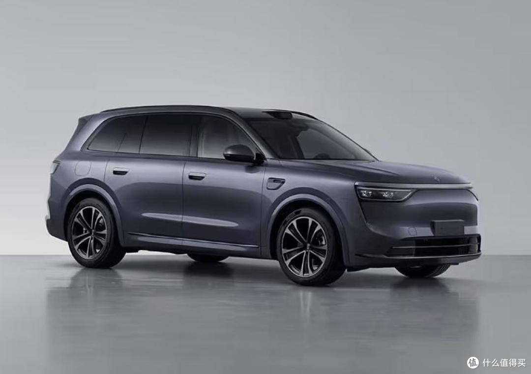 已经在热搜爆了!46.98万起,2025 款问界 M9 旗舰 SUV 发布