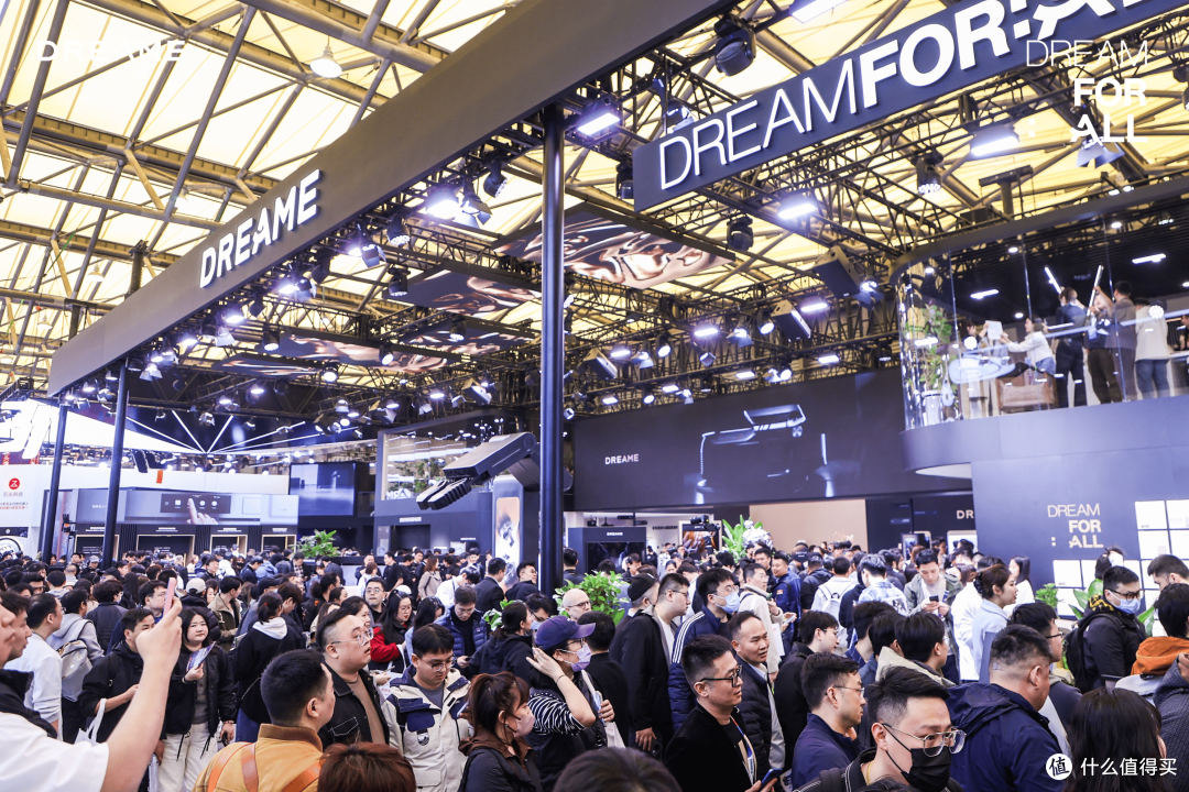追觅科技携全生态智能产品闪耀AWE,以高端硬核科技开启全新征程