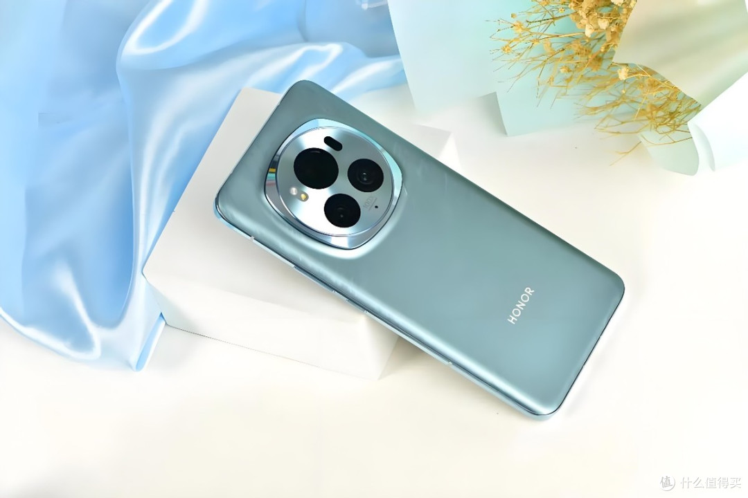 跌价2230元!旗舰四芯+四主摄+16GB+1TB,荣耀发力了