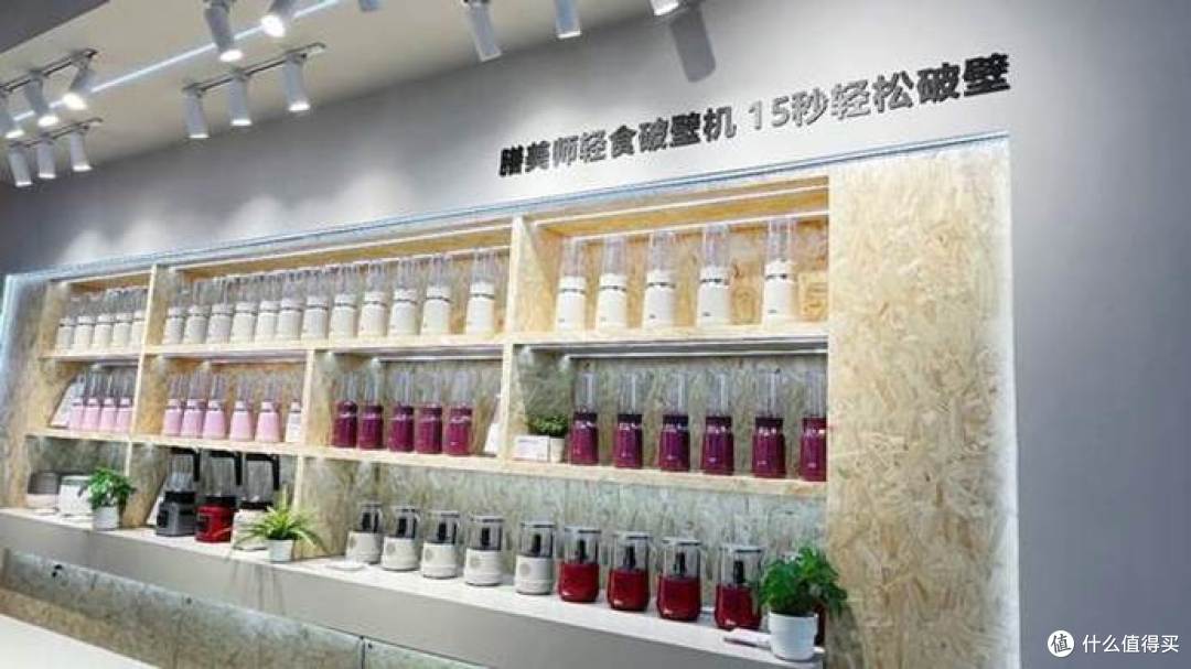 膳美师闪耀AWE:开启轻食科技新纪元,领航健康新风尚