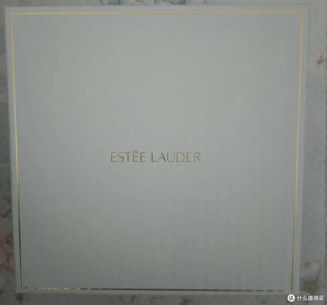 雅诗兰黛沁水粉底液,真好用!