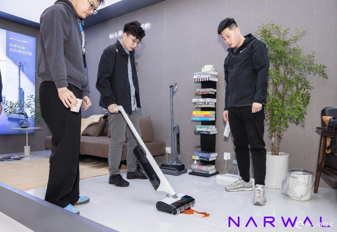 直击AWE2025:云鲸发布多款智能清洁新品,强势席卷AI清洁革命