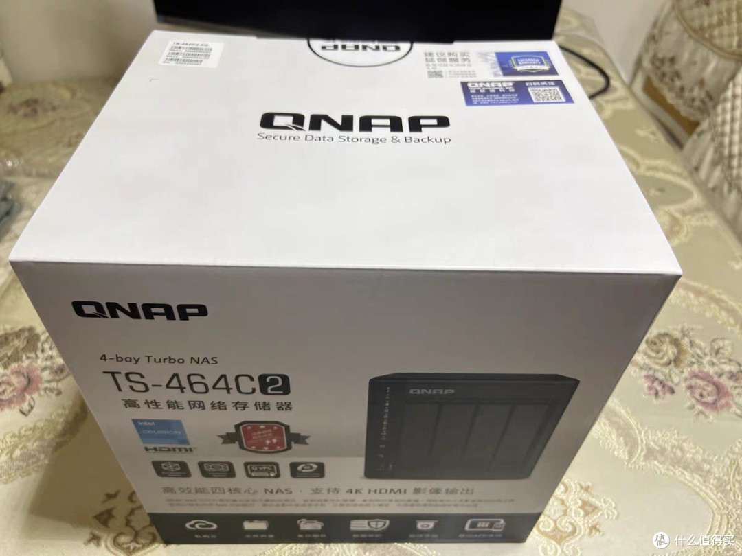 威联通NAS网络存储TS-464C2宇宙魔方X86四核SSD散热升级