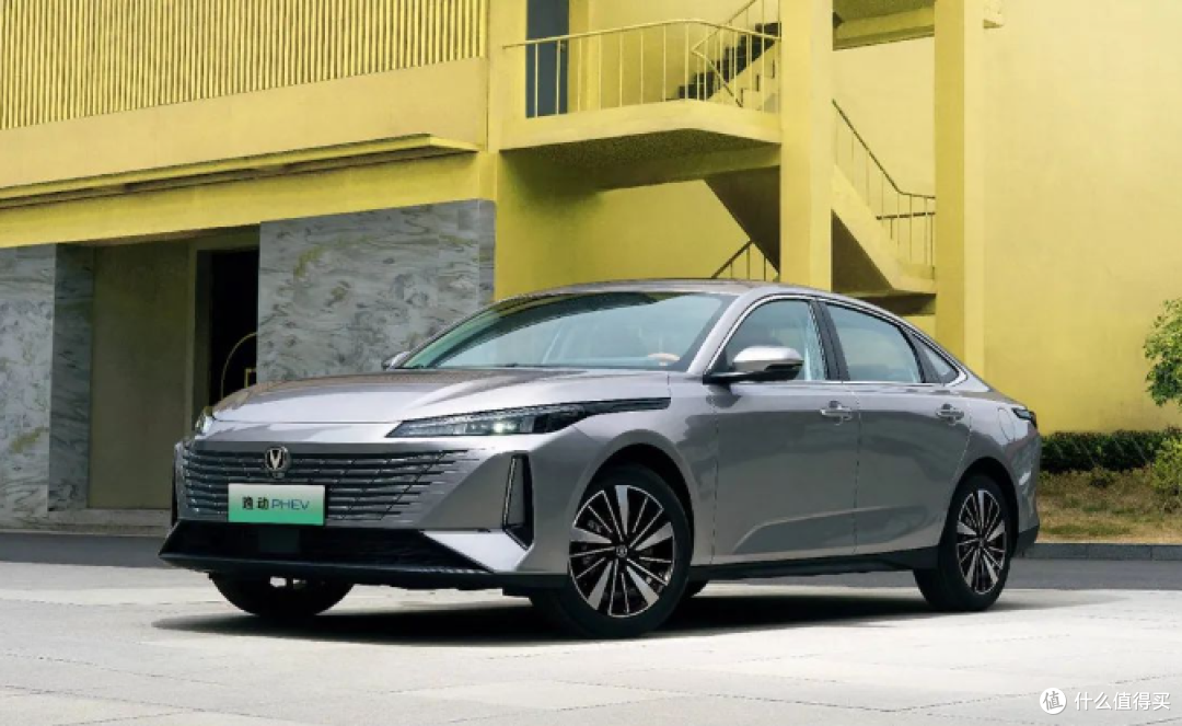 配置升级，补贴后5.69万元起！长安第三代逸动 PHEV上市