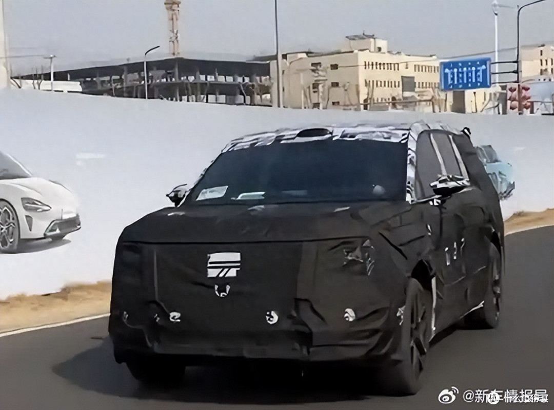 小米新车!首款增程SUV谍照曝光,小米增程车杀入15万级市场?
