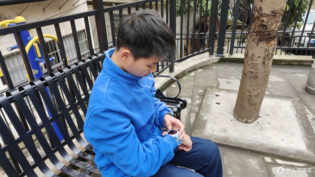 开学季必备:一出手就不凡,小米生态链新品,REDMI儿童手表实测