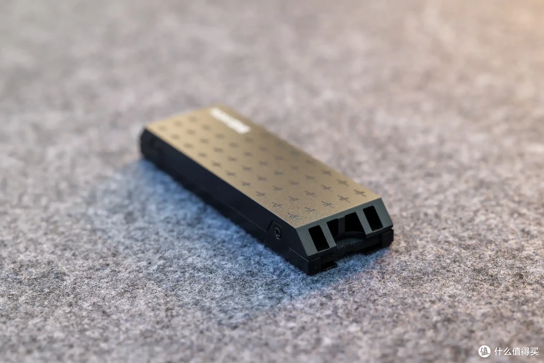 我只需略微出手，便是你的极限丨致态TiPro9000 4TB专业向评测