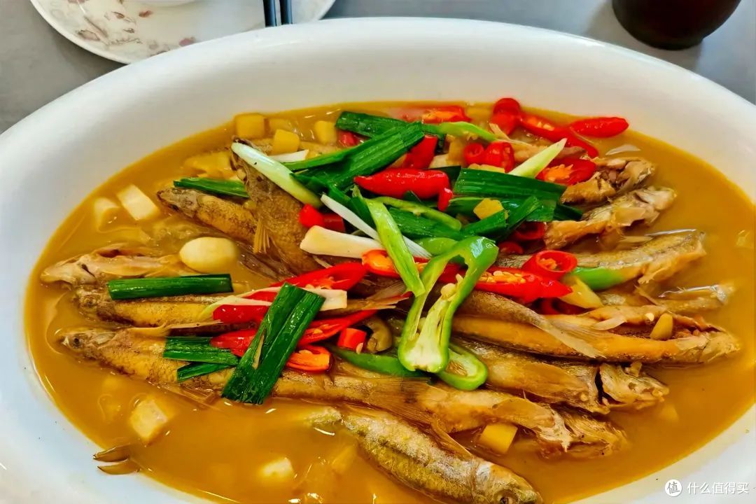 这个浙江小城超灵!画中美景好出圈,鲜辣美食巨好吃!