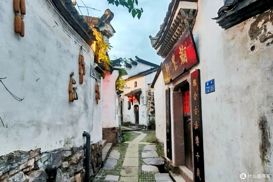 这个浙江小城超灵!画中美景好出圈,鲜辣美食巨好吃!