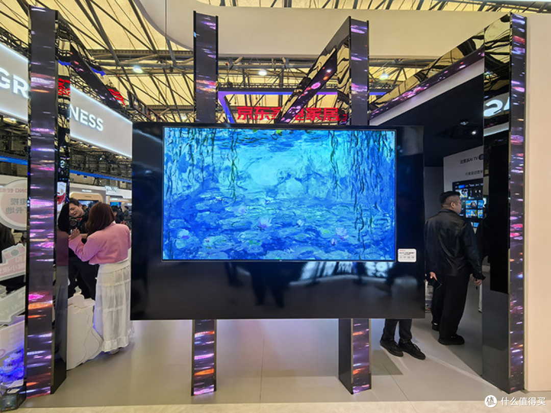 颜值实力并存,走进AWE2025感受长虹电视的魅力