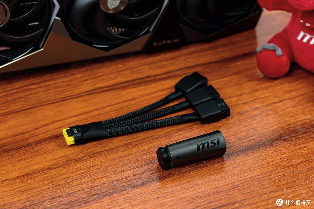 战力超群的六边形战士，微星RTX 5080 SUPRIM 超龙SOC深度体验